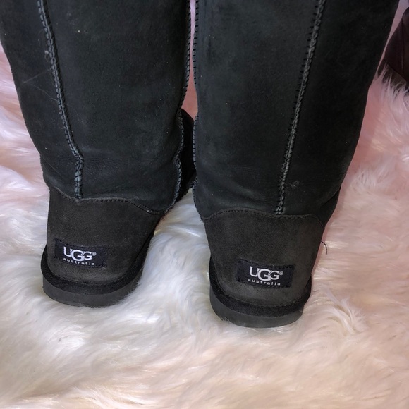 UGG boots - Picture 2 of 3